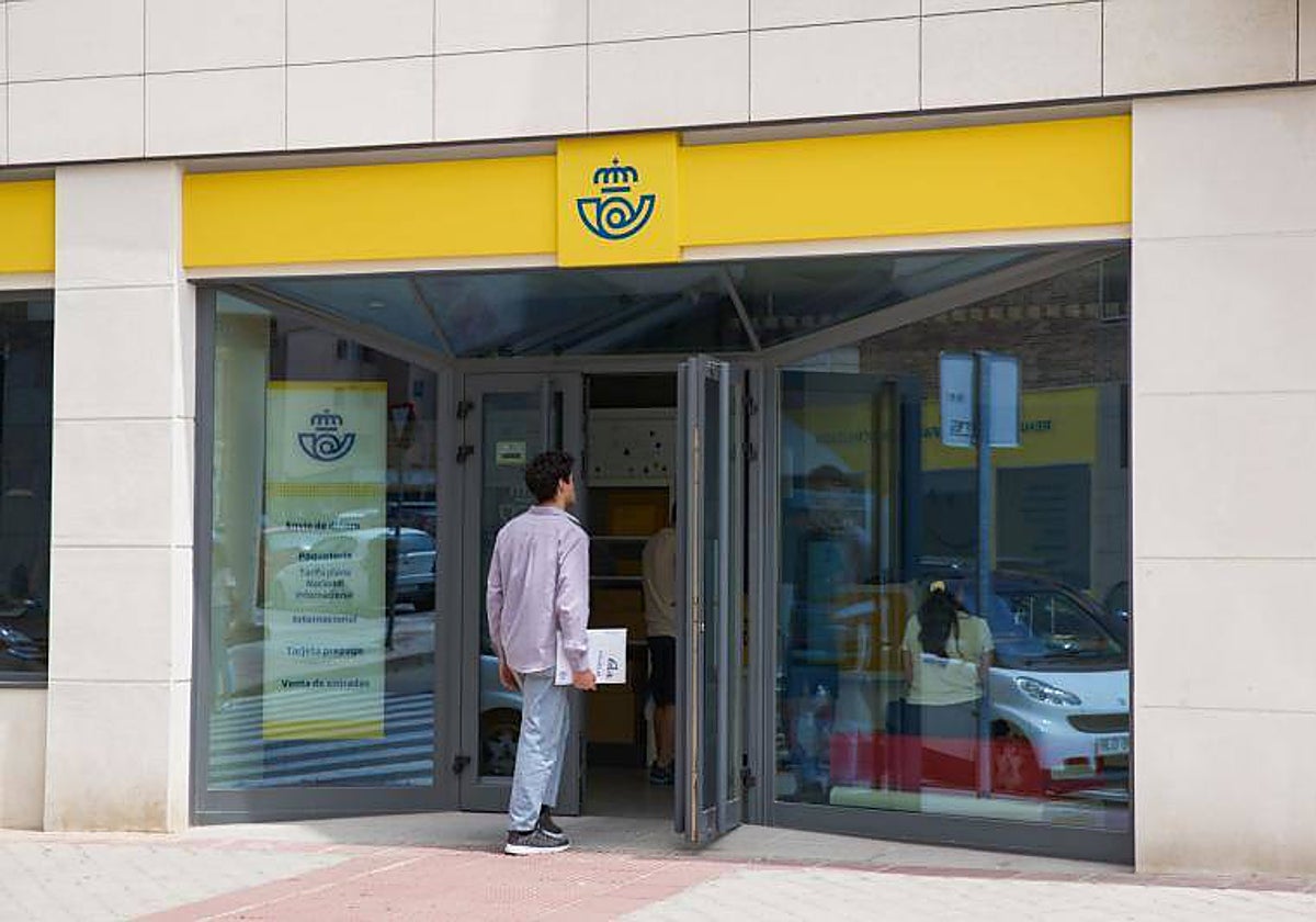 Correos quiere comprobar que sus empleados cumplen con los tiempos estipulados de atención al cliente