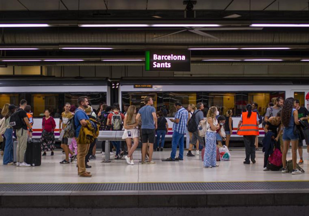 Andén de la estación de Sants, en Barcelona