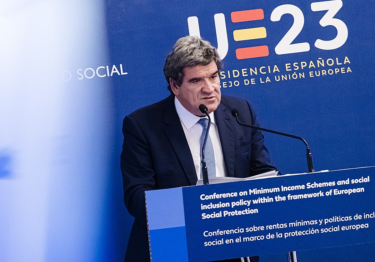 El ministro de Inclusión, Seguridad Social y Migraciones en funciones, José Luis Escrivá