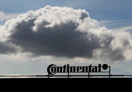 Continental anuncia miles de despidos y el cierre de una de sus plantas
