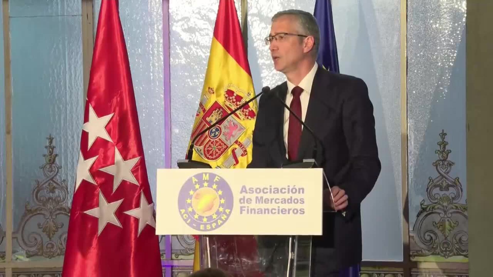 El Banco de España urge a impulsar reformas económicas ambiciosas y con consenso político