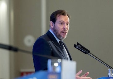 Oscar Puente adelanta un aumento de las tasas aeroportuarias del 4% y que tramitará la Ley de Movilidad Sostenible