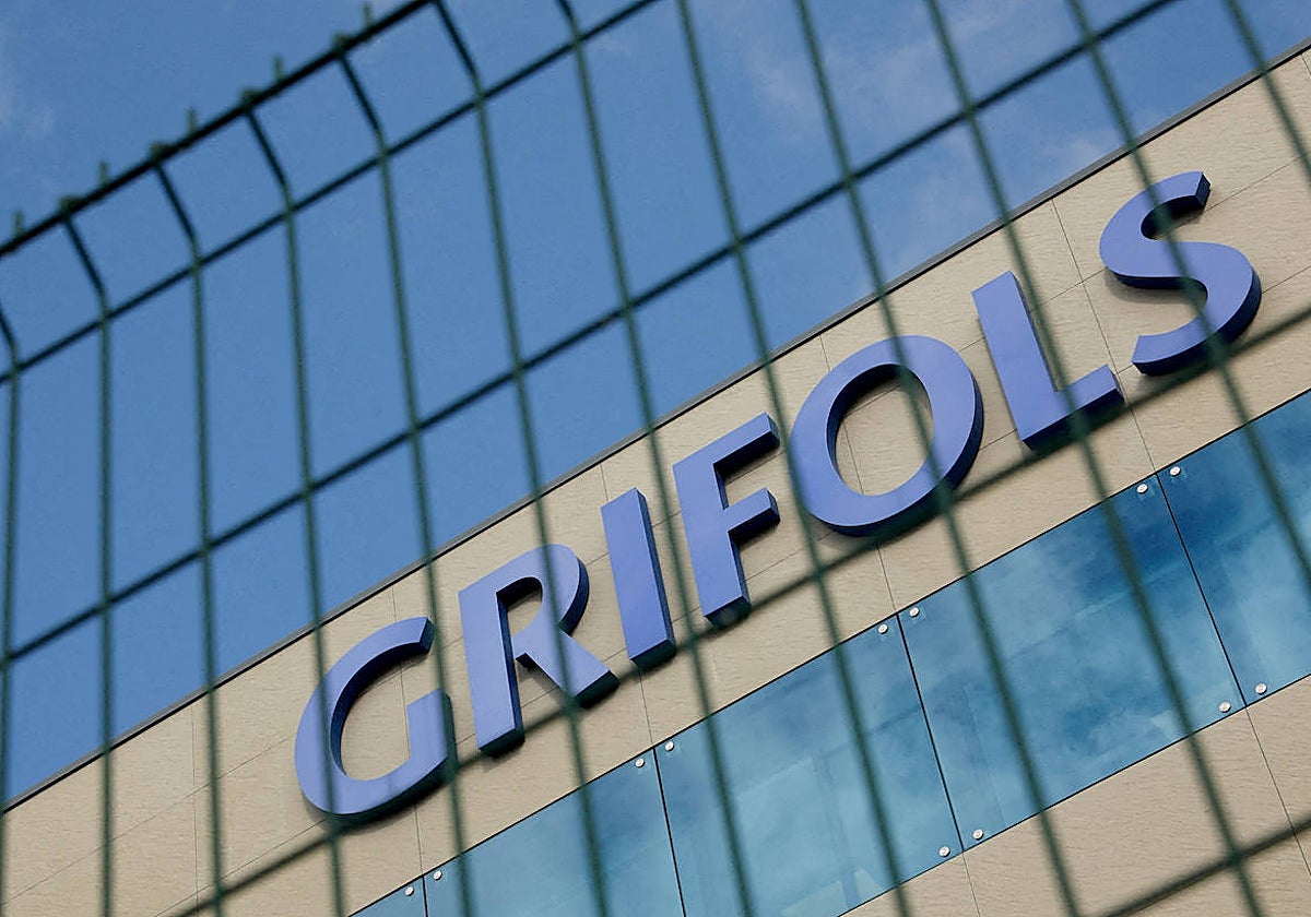 La CNMV se da unas semanas para analizar Grifols y afirma que investiga también a Gotham