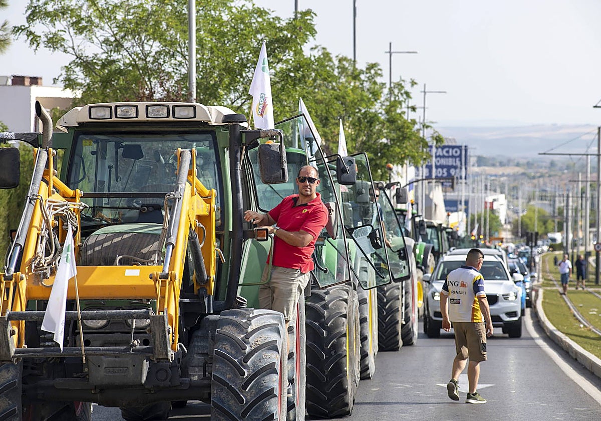 Imagen de archivo de una tractorada en Jaen