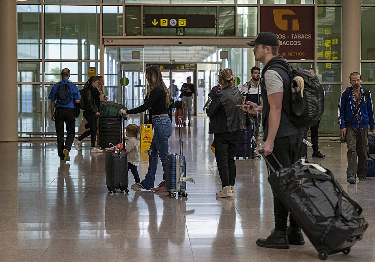 La CNMC aprueba el aumento del 4,09% de las tarifas de Aena para 2024