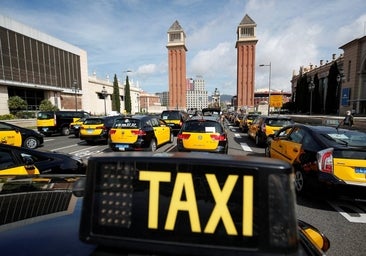 Economía analiza una denuncia del taxi para que intervenga los precios del seguro