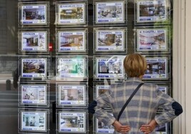 Consumo investiga a varias inmobiliarias por cobrar honorarios al inquilino en la gestión del alquiler