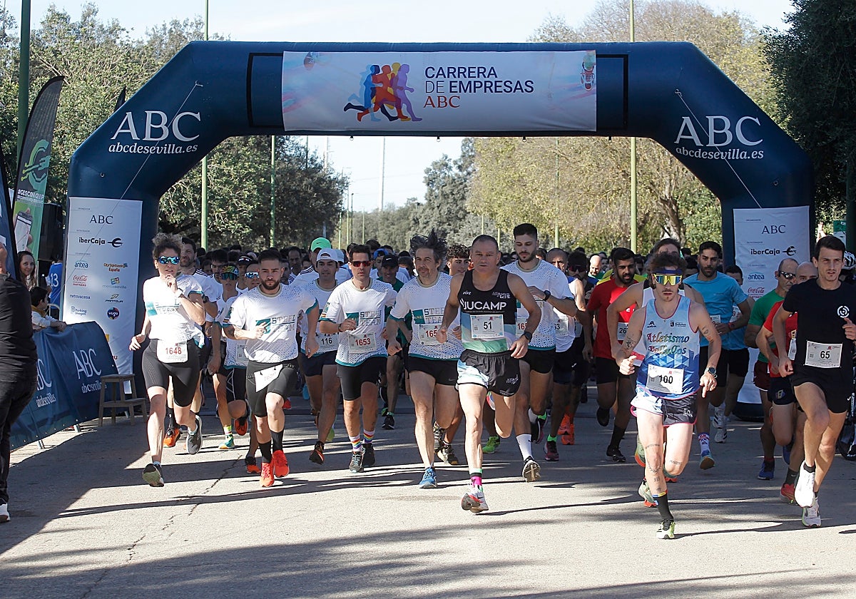 Las carreras de empresas, como las que organiza ABC Sevilla cada año, son una muestra del éxito de estas iniciativas deportivas