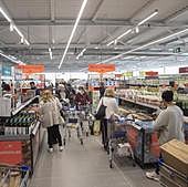 El supermercado proveniente de Países Bajos que ofrece más de 1.500 productos por un euro y amenaza a Mercadona y Carrefour