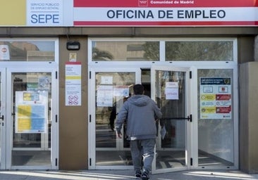 El paro real llega a 3,5 millones de personas, un 27% más que el registro oficial del Gobierno