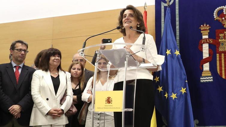La ministra Teresa Ribera maniobra para colocar a sus acólitos en empresas y reguladores públicos