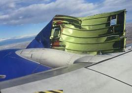 Nuevo «problema mecánico» en un Boeing: así se ha desprendido la cubierta del motor durante el despegue
