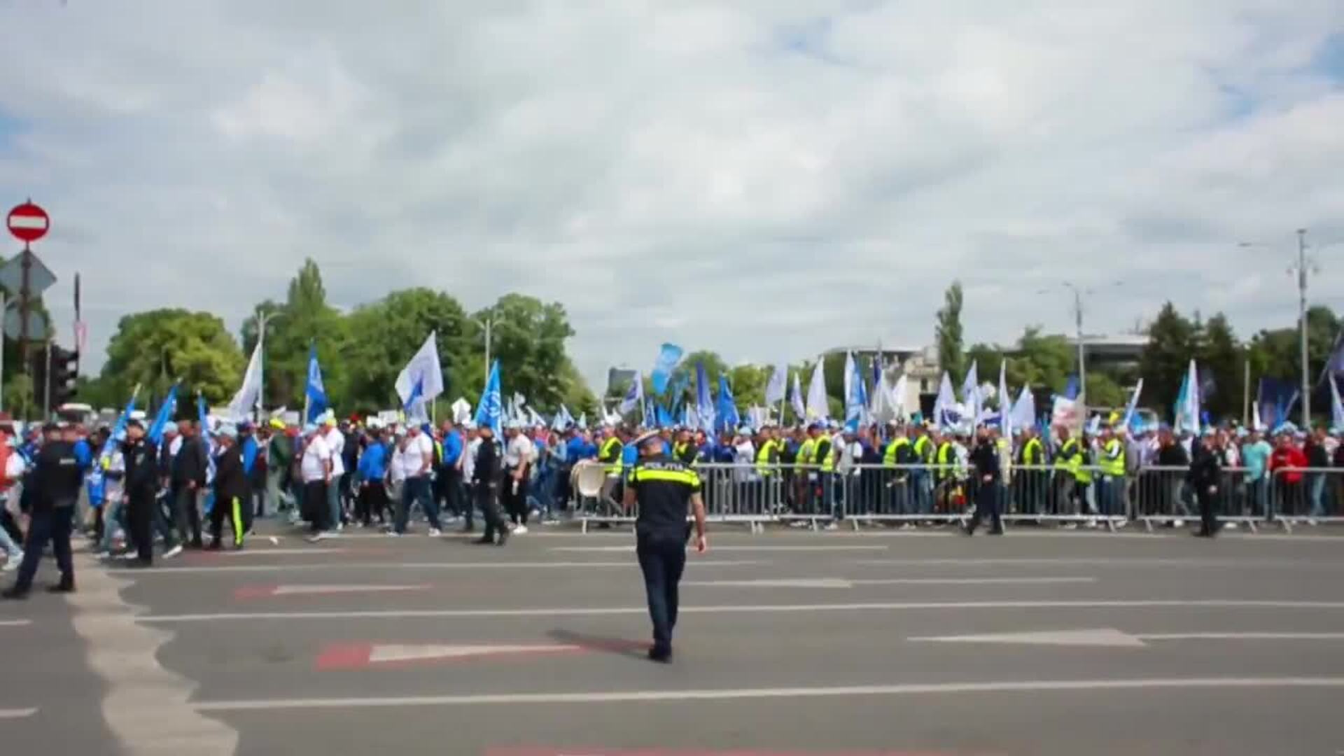 Protesta del Bloque Sindical Nacional (BNS) en Bucarest contra el aumento de la fiscalidad laboral