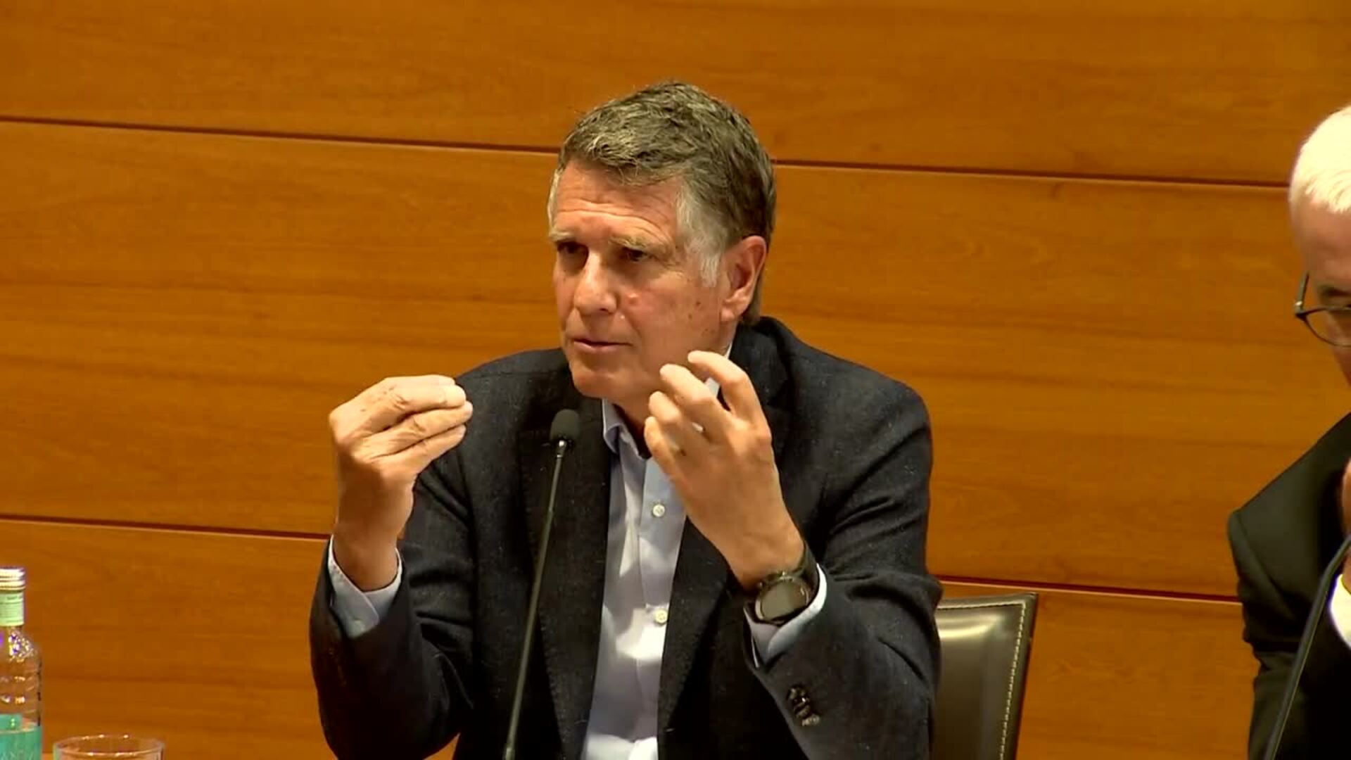 Guardiola (Cercle) pide superar bloques independentista y constitucional y renovar liderazgos