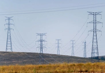 España paró la noche del miércoles el suministro eléctrico a las grandes fábricas para garantizar las reservas