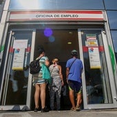 La hostelería copa un tercio de los 220.289 empleos creados en mayo y el paro cae en 58.650 personas