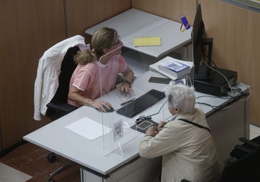 Hacienda manda cartas a 80.000 contribuyentes para alertarles sobre posibles errores en la declaración de la renta