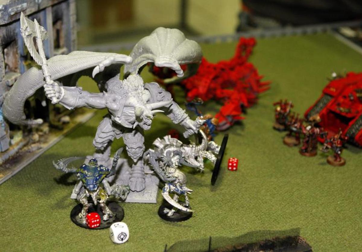 Dos ejercitos en plena partida de Warhammer