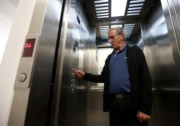 Miles de vecinos enfrentan a derramas de hasta 65.000 euros para reforzar la seguridad de sus ascensores