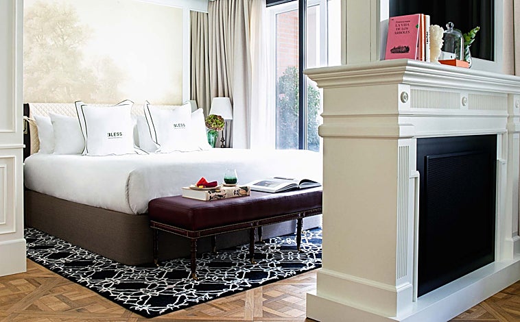 Imagen principal - Bless Collection Hotels ofrece un sistema de descanso con campo electromagnético de iones en sus establecimientos en España. En las imágenes, sus hoteles, de cinco estrellas, en Madrid e Ibiza