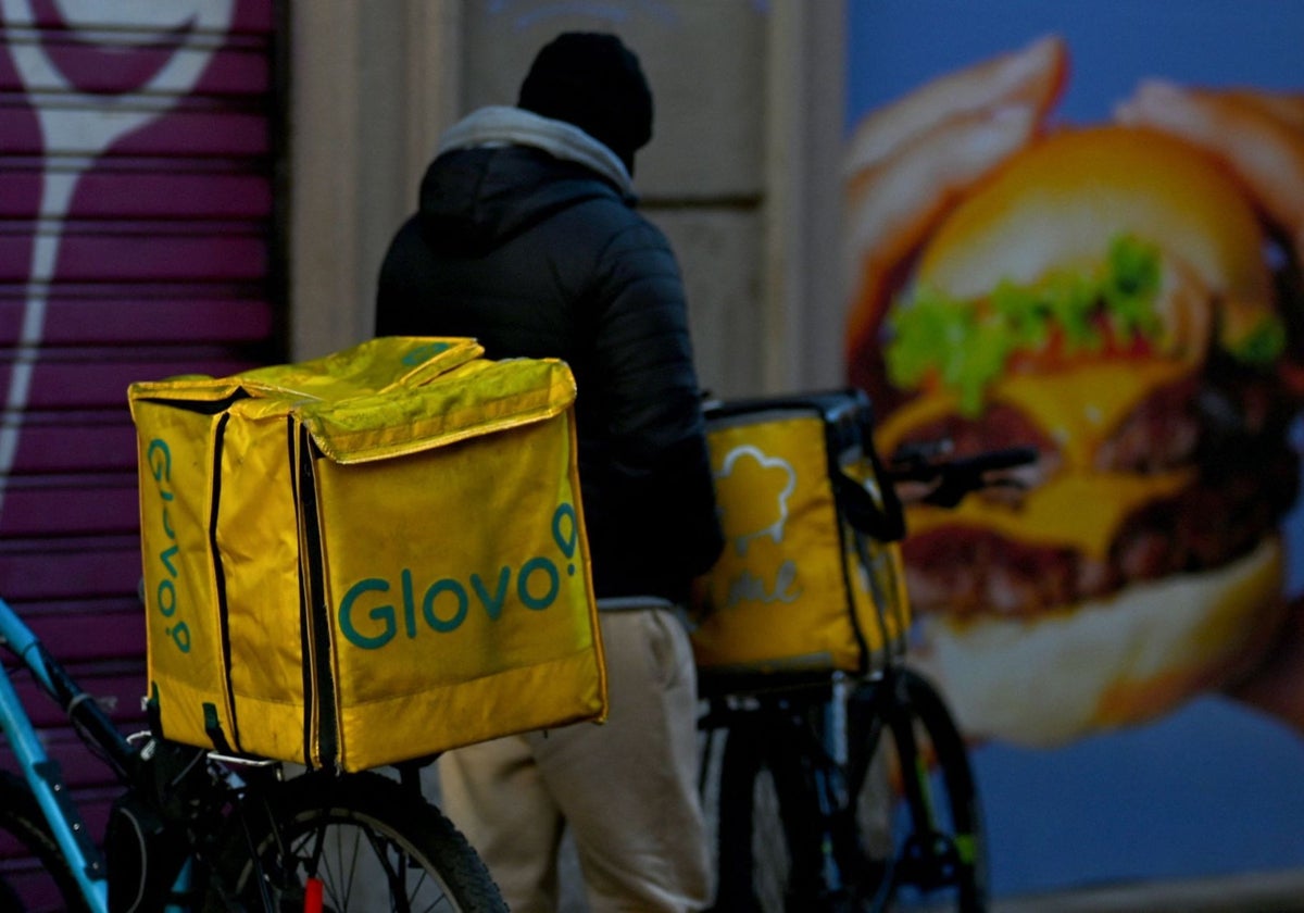 La UE investiga un posible cártel entre Delivery Hero y Glovo