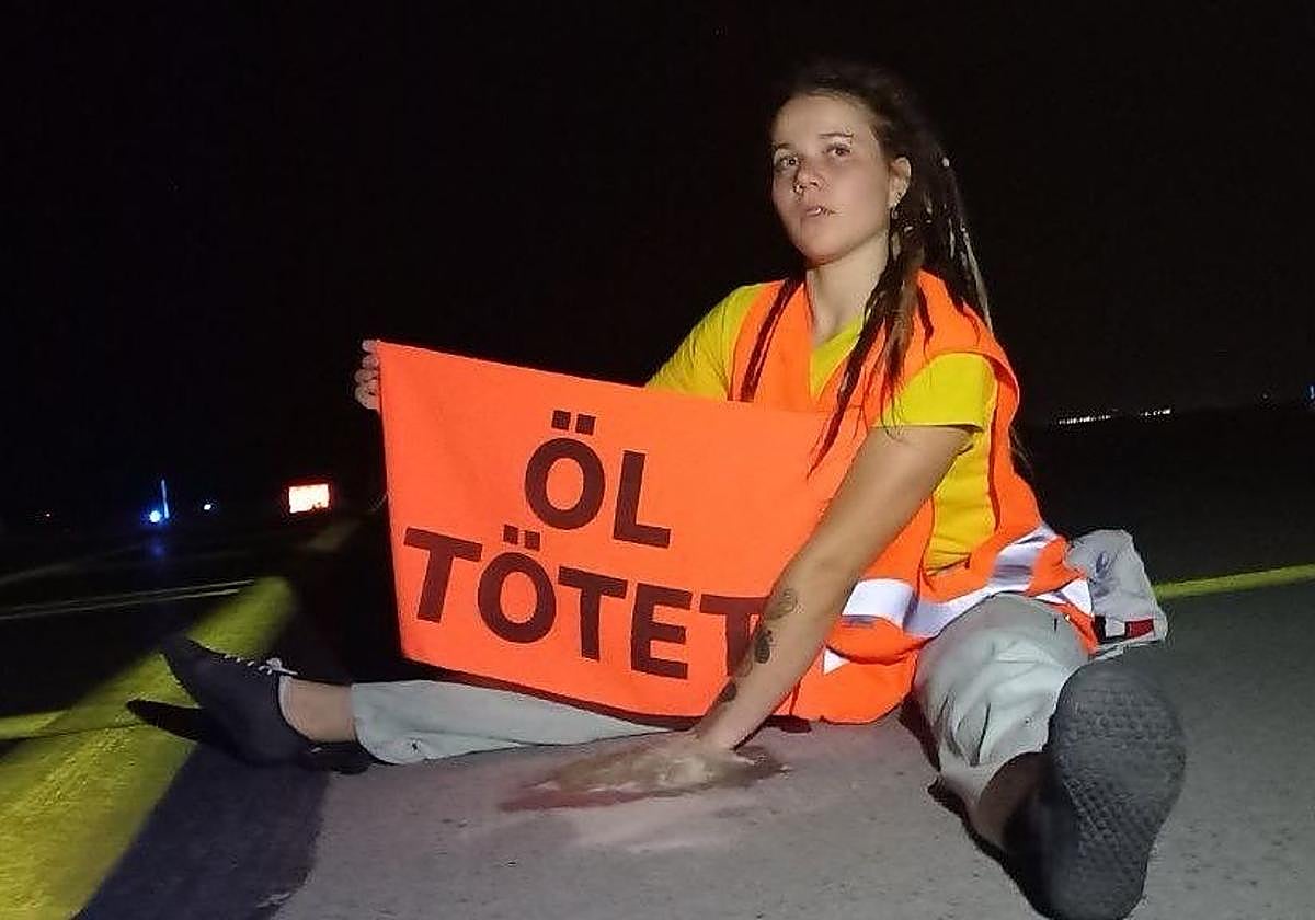 Imagen de la protesta en el aeropuerto de Leipzig difundida por los propios activistas