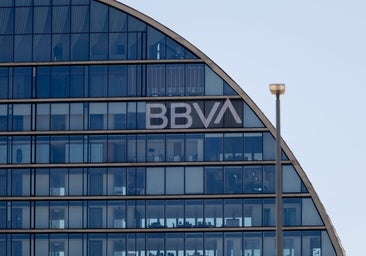 CC.OO. y UGT toman partido en la opa del BBVA a Sabadell y advierten de que se podrían perder entre 7.600 y 10.500 empleos