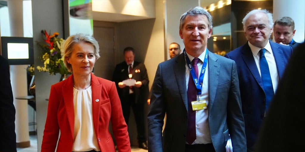 PP, Komisyon önünde Hükümetin “gerçek dışı” mali planını kınadı