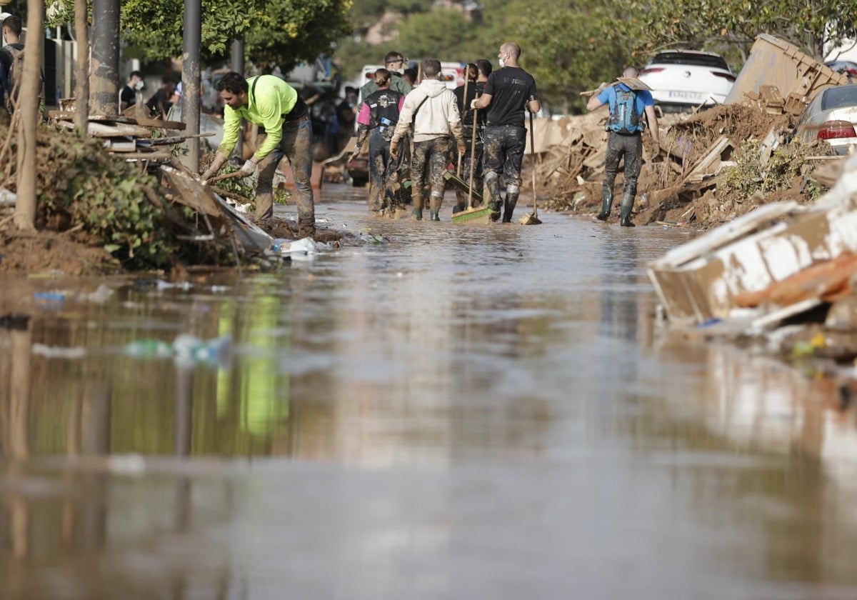 La Comisión abre la puerta a flexibilizar las reglas fiscales por las inundaciones