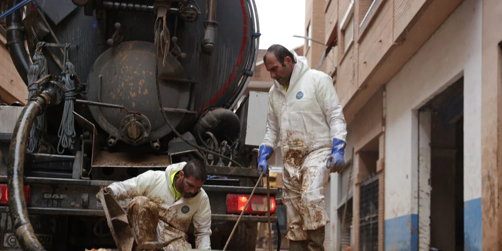 En 2022 se crearon 301.406 empresas en España y desaparecieron 299.680, según el INE