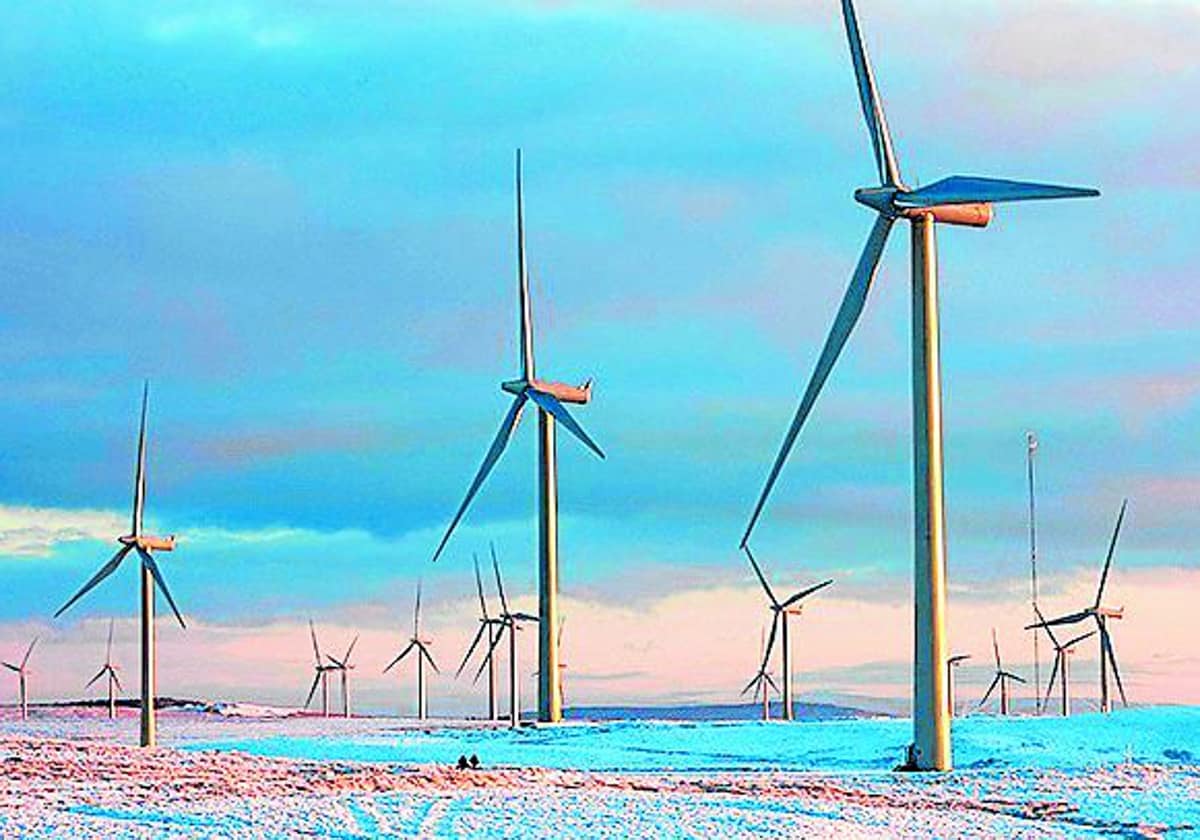 España es un referente global en energías verdes. En la imagen, el gigantesco parque eólico terrestre Whitelee (Escocia), de Iberdrola