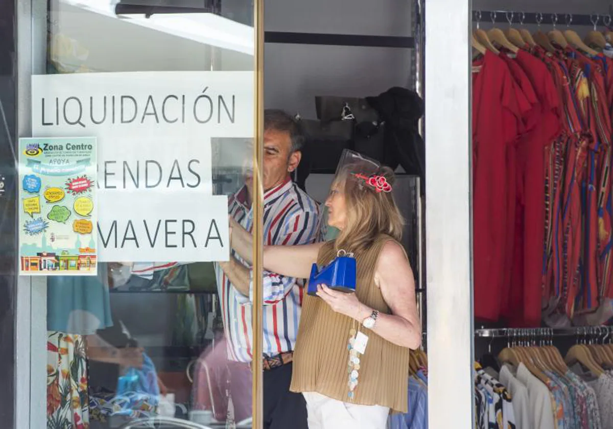 Liquidación de una tienda de ropa en Torrejón de Ardoz (Madrid