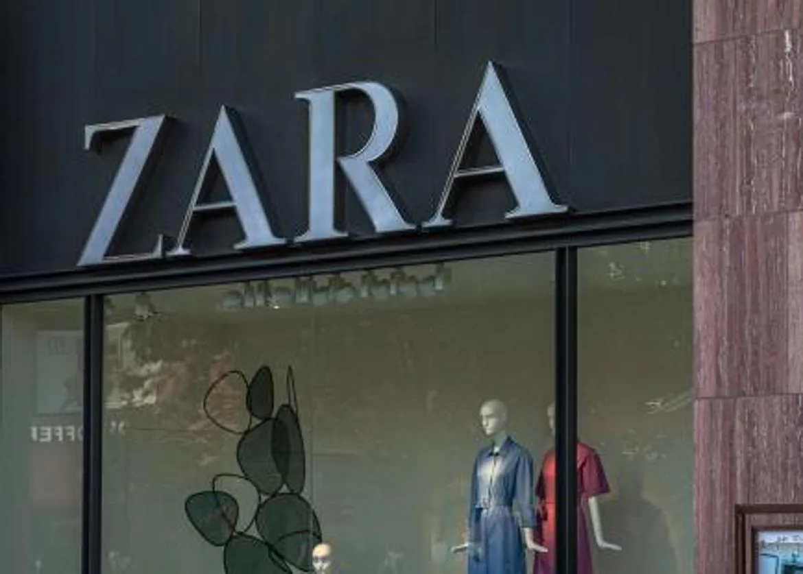 Cuánto dinero cobra una dependienta de Zara por trabajar un día: sueldo base y complementos