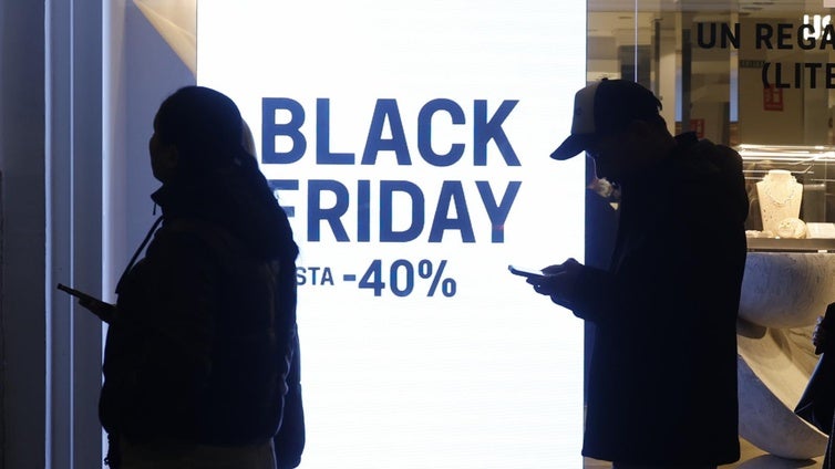 Consumo advierte de que en el último Black Friday el 70% de las ofertas de comercio electrónico eran falsas o engañosas