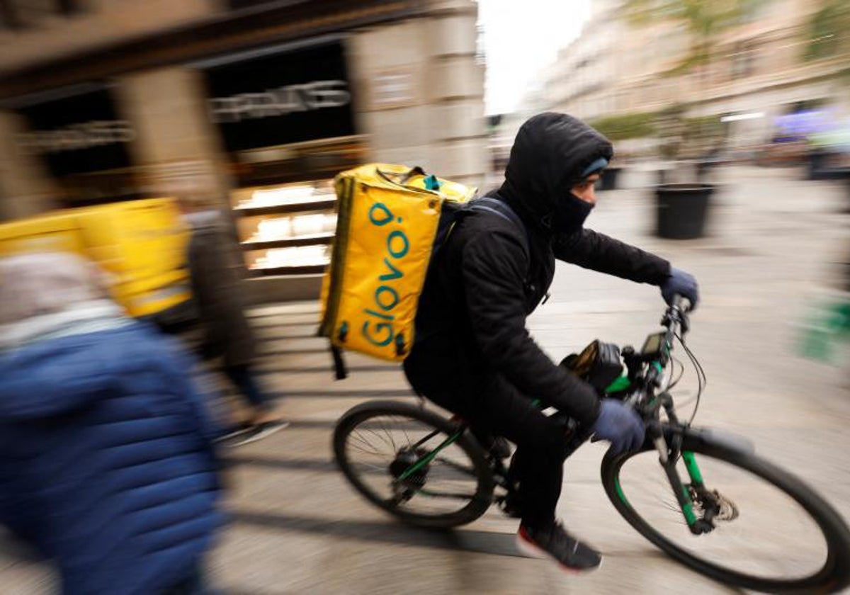 Un repartidor de Glovo, en Barcelona