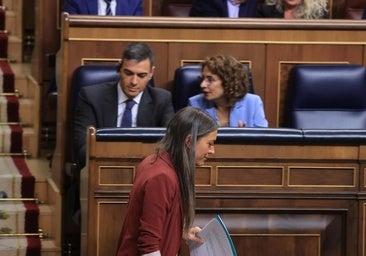 El Gobierno congela en el Congreso la tramitación del impuesto eléctrico ante la alianza de PP y Junts