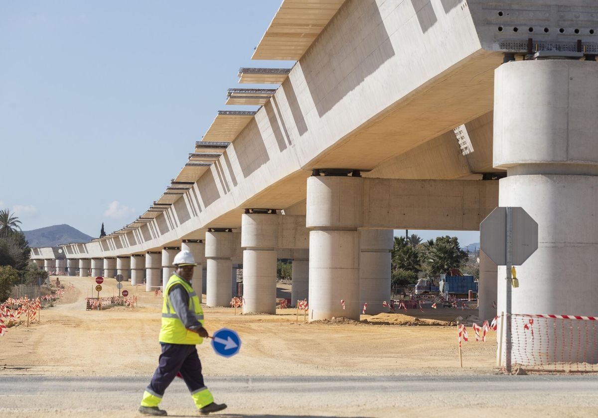 Obras del trazado ferroviario del Corredor Mediterráneo, aún por terminar