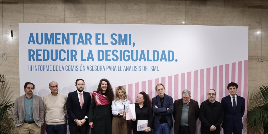 Los expertos del SMI ven «peligro» de que se igualen los sueldos de los trabajadores experimentados y los menos formados