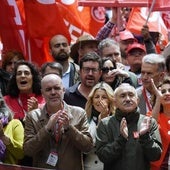 Los sindicatos se unen al Gobierno y convocan una manifestación contra PP, Vox y Junts por el fiasco en la subida de las pensiones