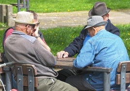 Cuándo se cobran las pensiones en febrero: fecha en Caixabank, Santander, ING, BBVA y resto de bancos