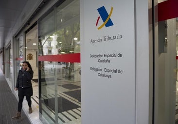 El sinvivir del personal de la Agencia Tributaria en Cataluña: «Los hay que piden cualquier destino para salir de aquí»