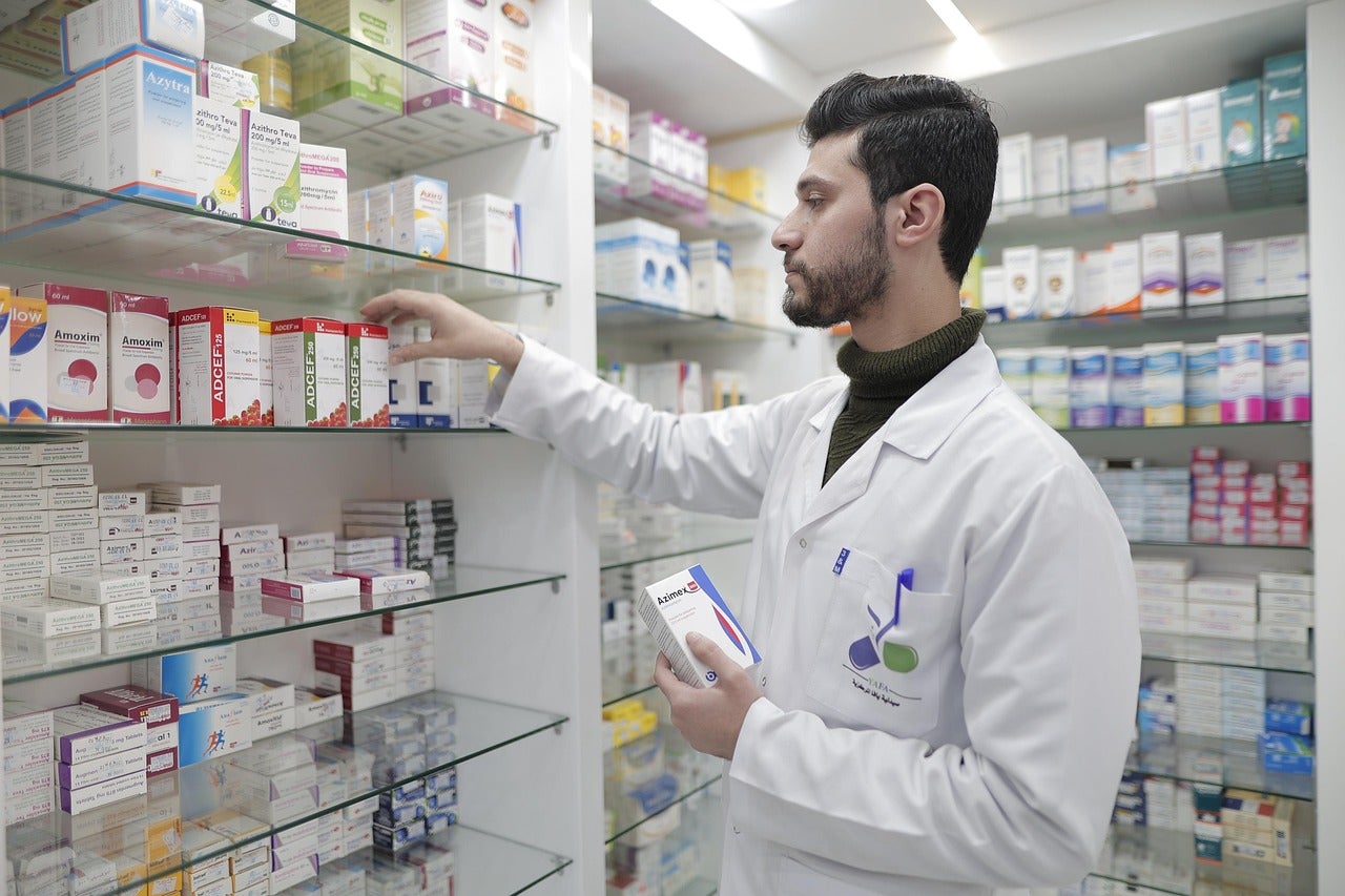 Cuánto cobra un auxiliar de farmacia en 2025