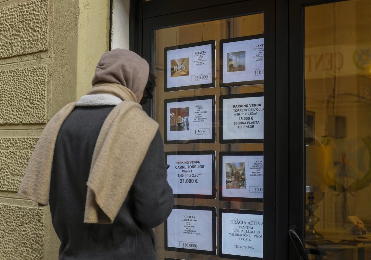 Una inmobiliaria en el barrio de Gracia (Barcelona)