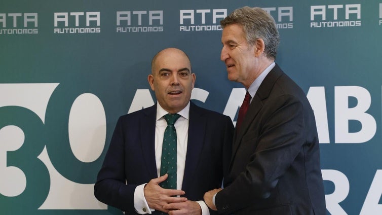 Feijóo propone que los autónomos que facturen menos de 12.000 euros no presenten la declaración