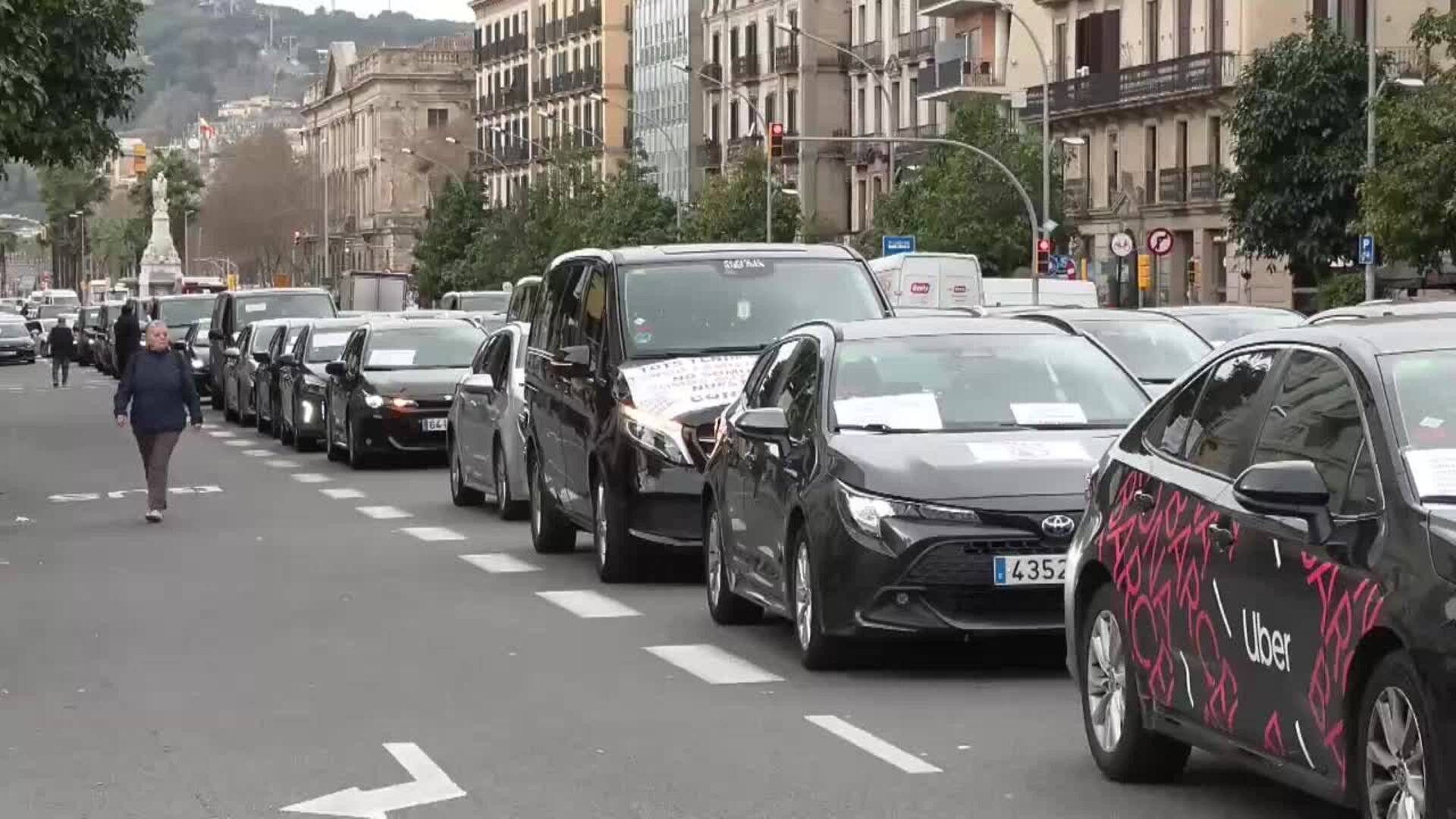 Las VTC salen a las calles de Barcelona contra la ley de transporte del Govern
