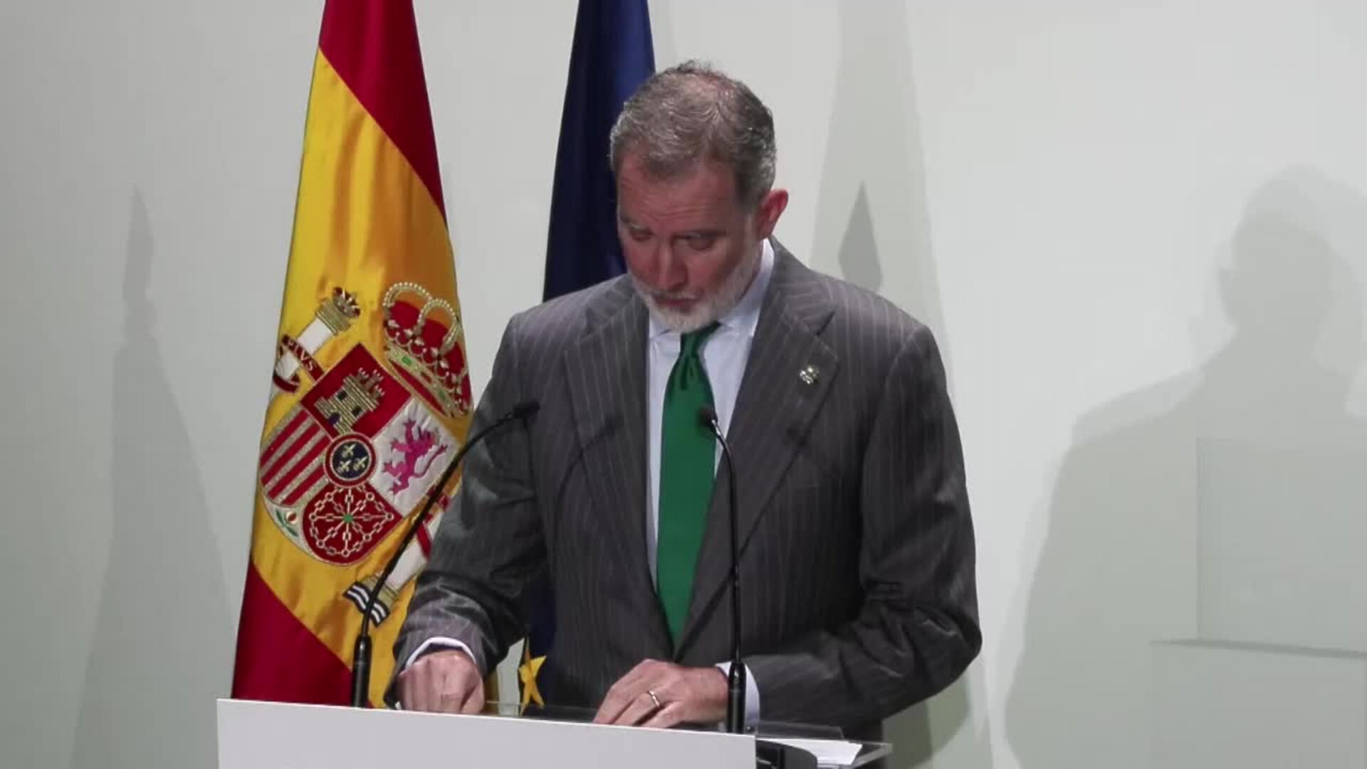 El rey anima a las pymes a exportar y dice que España no contribuye a espíritu arancelario