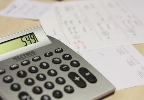 Los cuatro errores más comunes al hacer la declaración de la renta que te pueden costar una multa