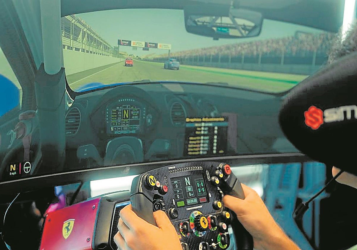 SimRacing es una de las soluciones de Psicosoft (basada en la clásica prueba de las 24 Horas de Le Mans), enfocada en mejorar el rendimiento de los equipos ante entornos desafiantes