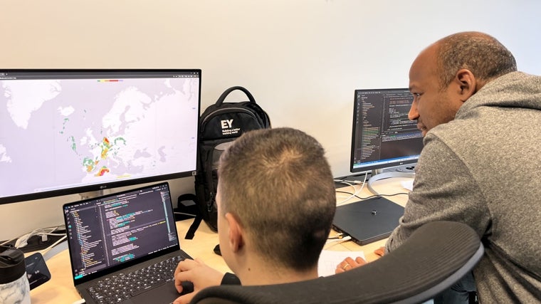 El sistema de AI Metodhs ofrece mapas de previsiones de tormentas actualizadas para que los controladores aéreos gestionen los vuelos con más eficiencia