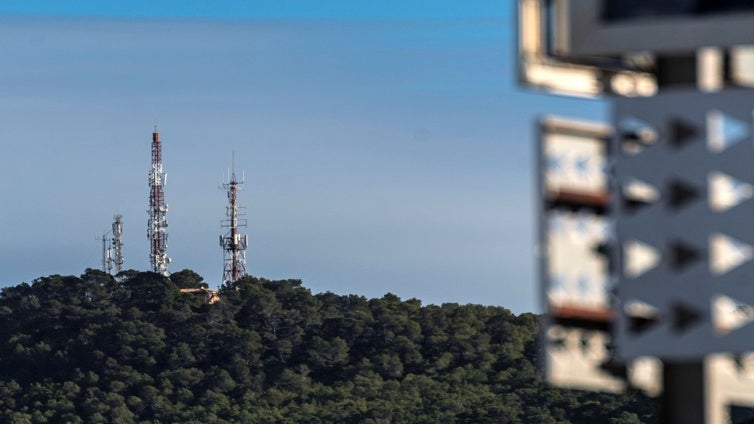 La red de comunicaciones, al límite: motores de diésel y baterías para evitar un apagón en las telecos